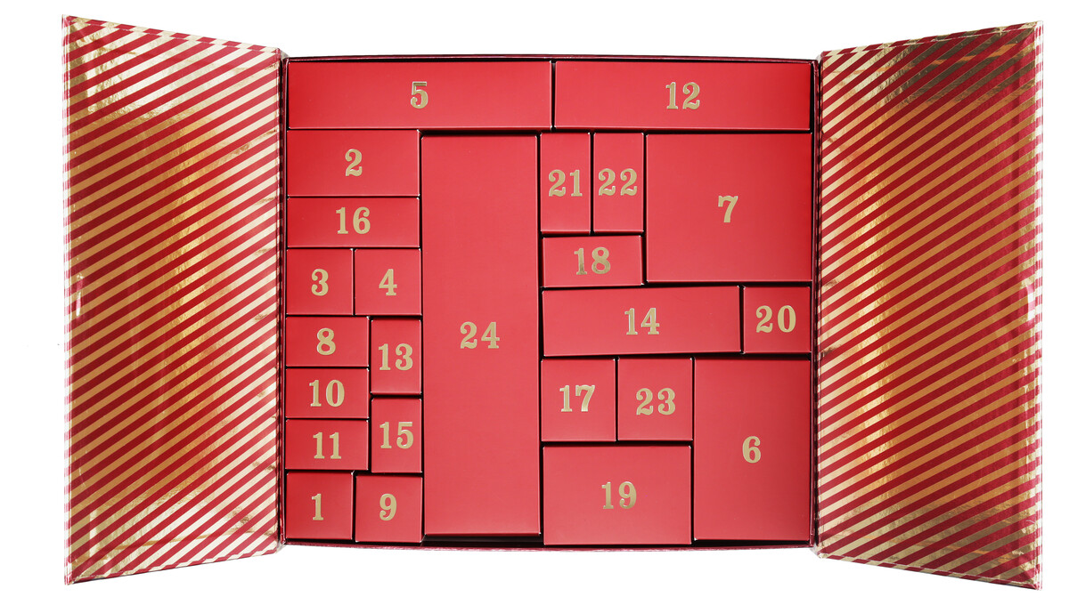 Empty Christmas calendar